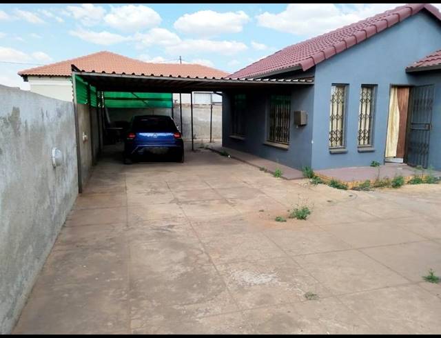 2 BEDROOM HOUSE FOR SALE IN VOSLOORUS